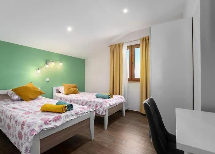 Ulika By Briskva Appartement *