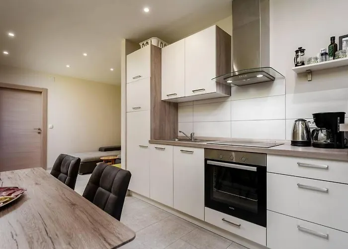 Ulika By Briskva 아파트 Višnjan